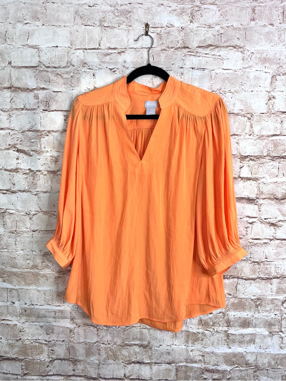 Chico’s V-neck Popover Top in Orange Size 1 US 8-10